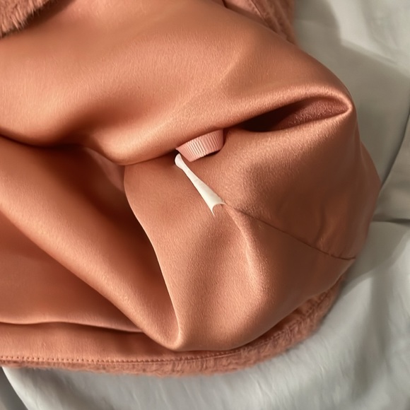 W7 FAME AND PARTNERS Fur Mini Skirt - Picture 7 of 7